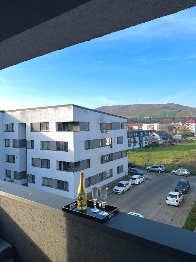 Luxurious Accommodation Floreşti Exterior foto